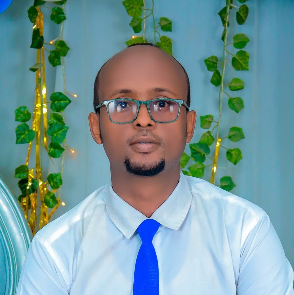 eng mohamed dhakul bayr